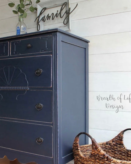 Dixie Belle IN THE NAVY Chalk Mineral Paint