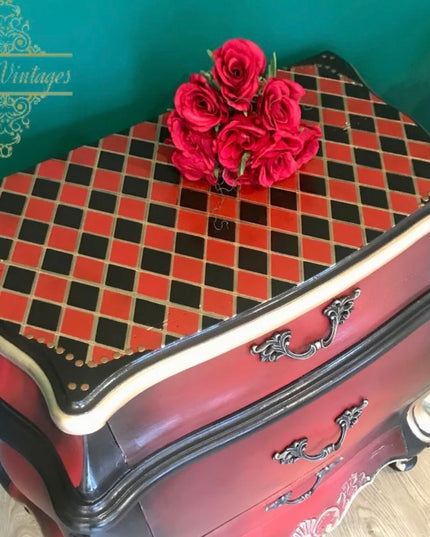 Dixie Belle HONKY TONK RED Chalk Mineral Paint