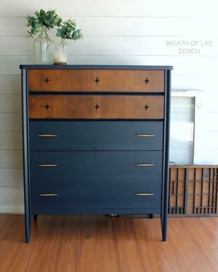 Dixie Belle IN THE NAVY Chalk Mineral Paint