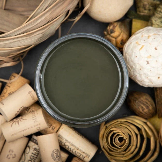 Dixie Belle COLLARD GREEN Chalk Mineral Paint