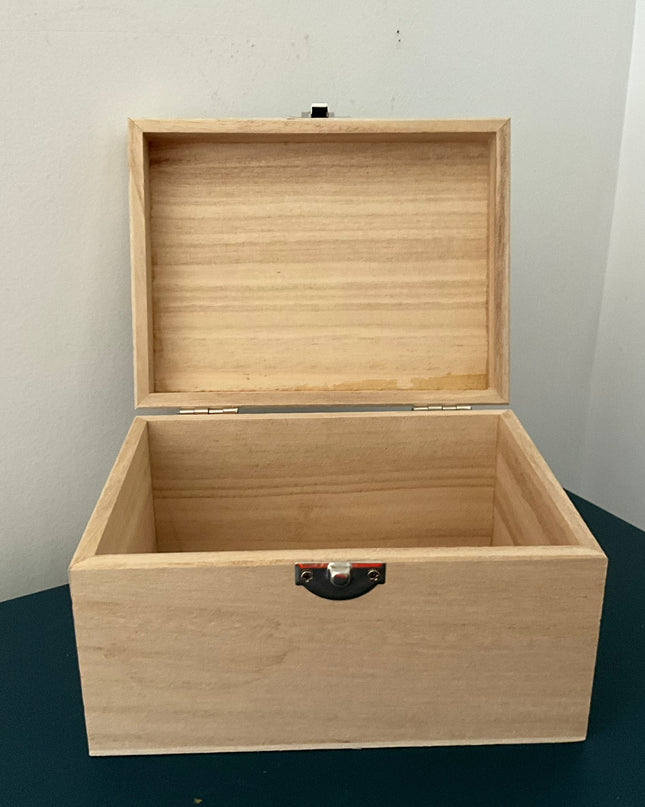 Small trinket box 3