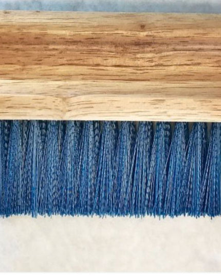 Stria Brush