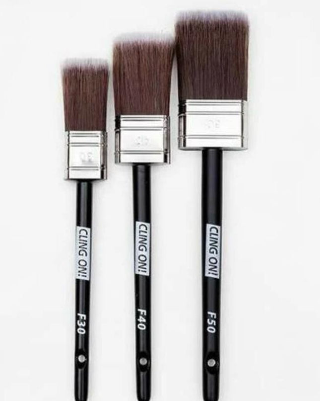Cling on Flat Brush