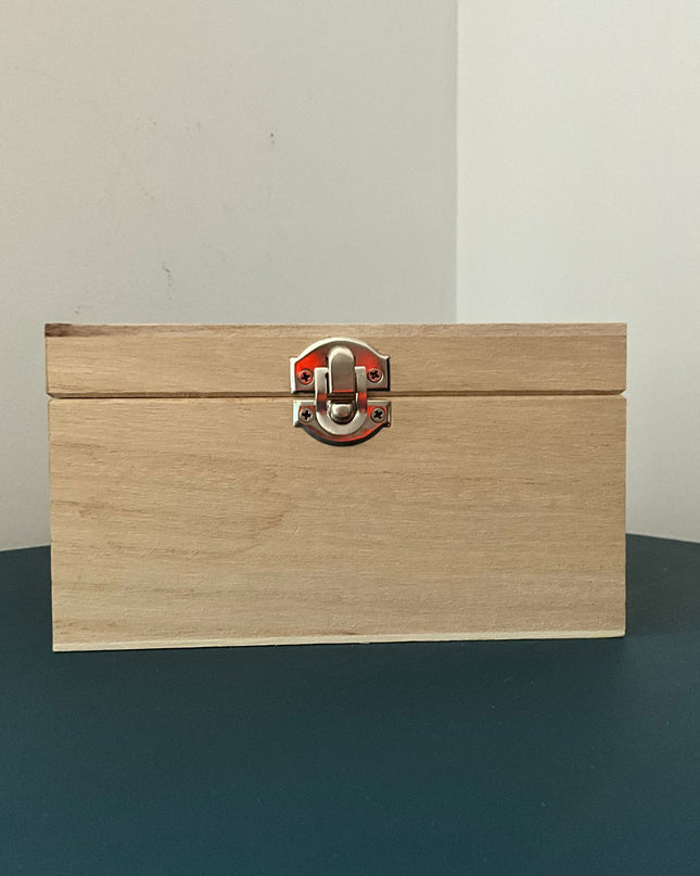 Small trinket box 1
