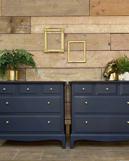 Dixie Belle IN THE NAVY Chalk Mineral Paint