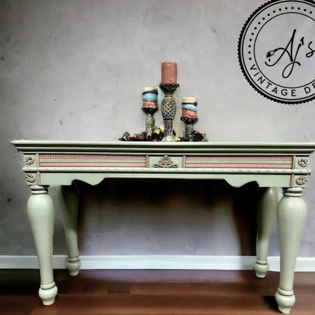 Dixie Belle WEEPING WILLOW Chalk Mineral Paint