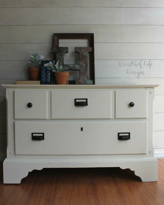 Dixie Belle BUTTERCREAM Chalk Mineral Paint