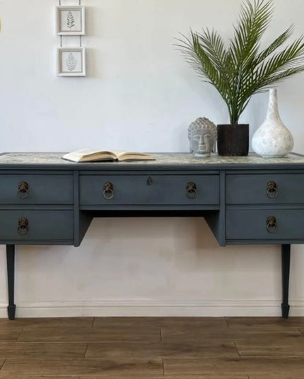 Dixie Belle STORMY SEAS Chalk Mineral Paint