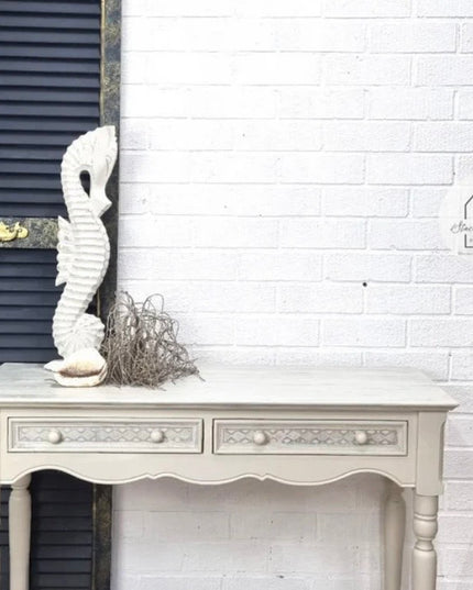 Dixie Belle FRENCH LINEN Chalk Mineral Paint