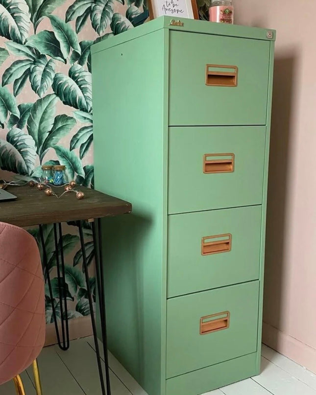 Dixie Belle MINT JULEP Chalk Mineral Paint