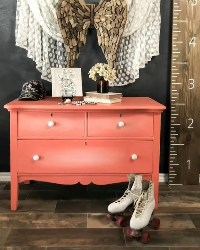 Dixie Belle FLAMINGO Chalk Mineral Paint