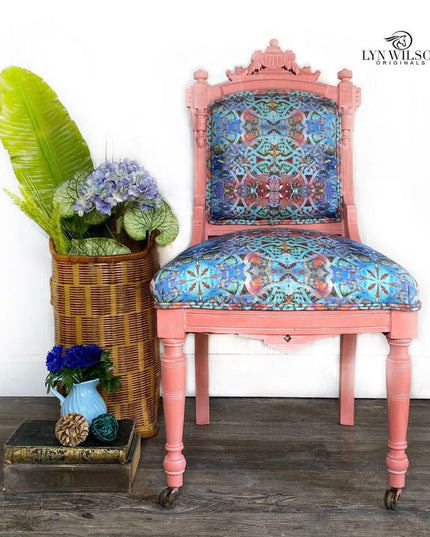 Dixie Belle FLAMINGO Chalk Mineral Paint
