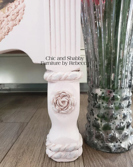 Dixie Belle Chalk Mineral Paint - Pink Champagne