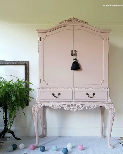 Dixie Belle Chalk Mineral Paint - Tea Rose - Dusky Pink