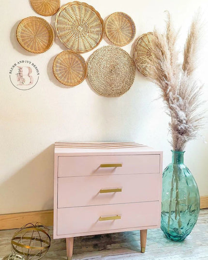 Dixie Belle Chalk Mineral Paint - Tea Rose - Dusky Pink